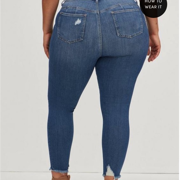 Torrid Bombshell Skinny 20R - Picture 3 of 11